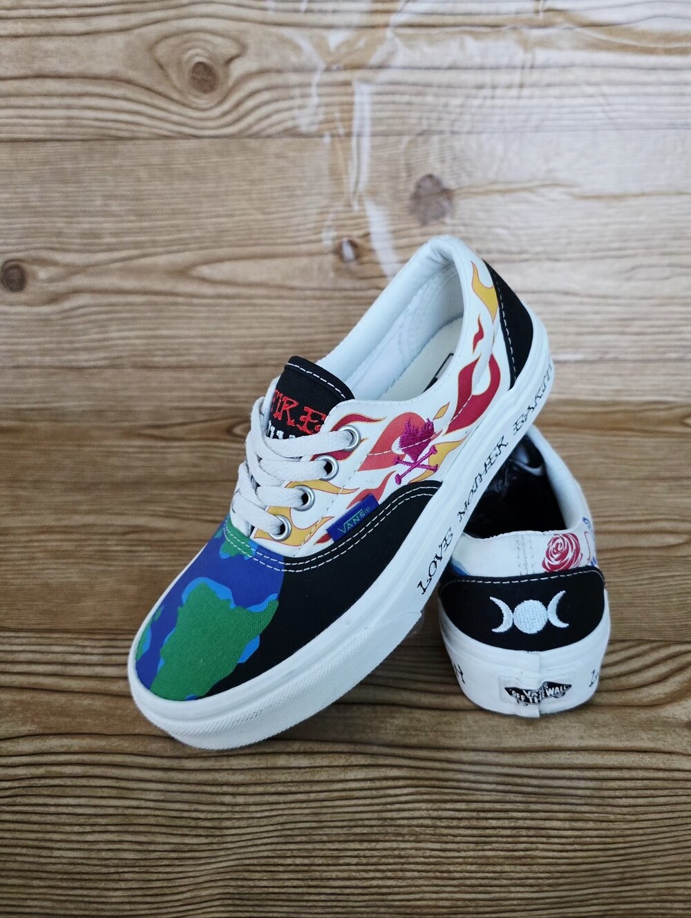 VANS Era Mother Earth Sneakers